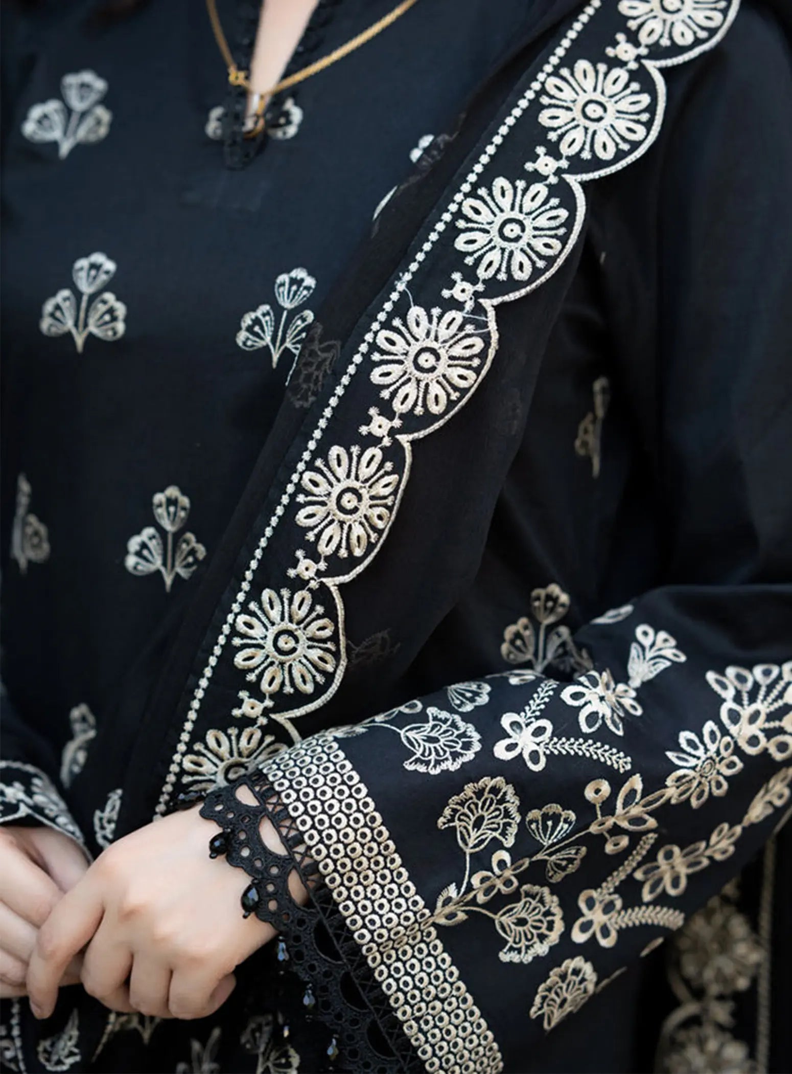Classic Black & White Cotton 3-Piece Suit